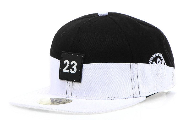 Pánska čiapka snapback čierno-biela