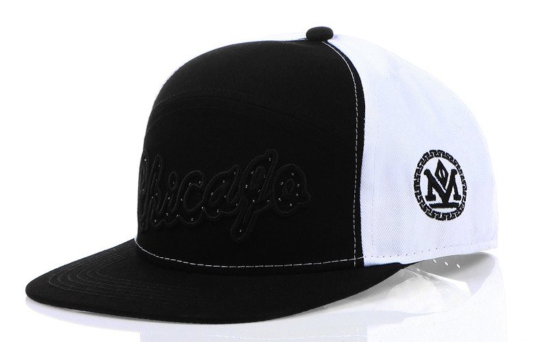 Pánska čiapka snapback čierno-biela